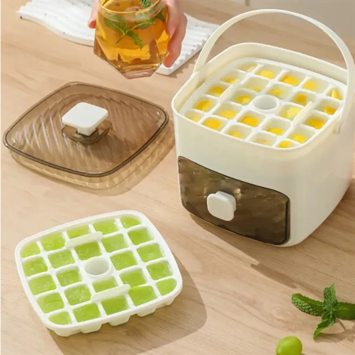 HUPSBY541 48-Grid Ice Cube Tray