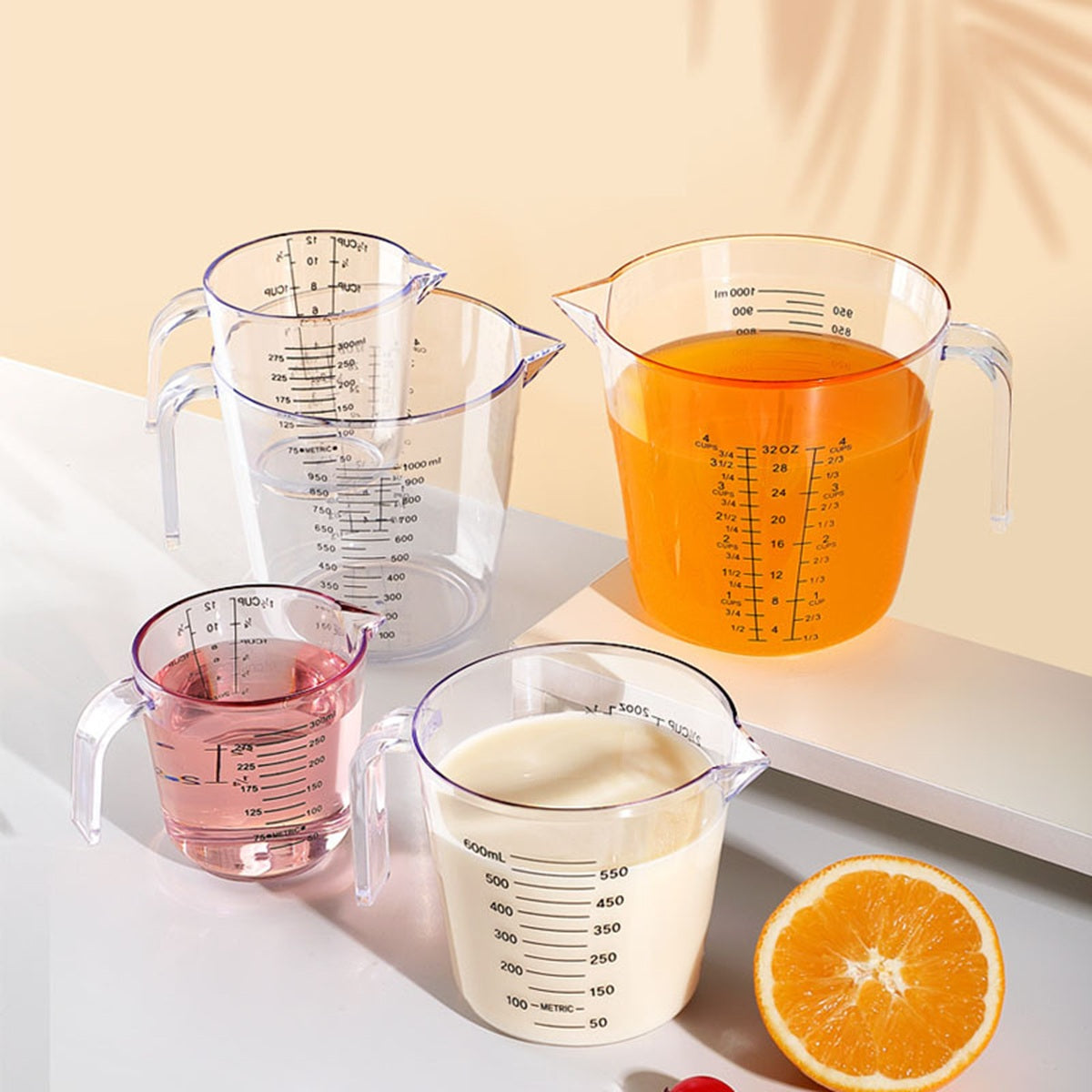 HUPSBY688 32 Oz. Clear Plastic Measuring Cup w/ Handle and Pour Spout