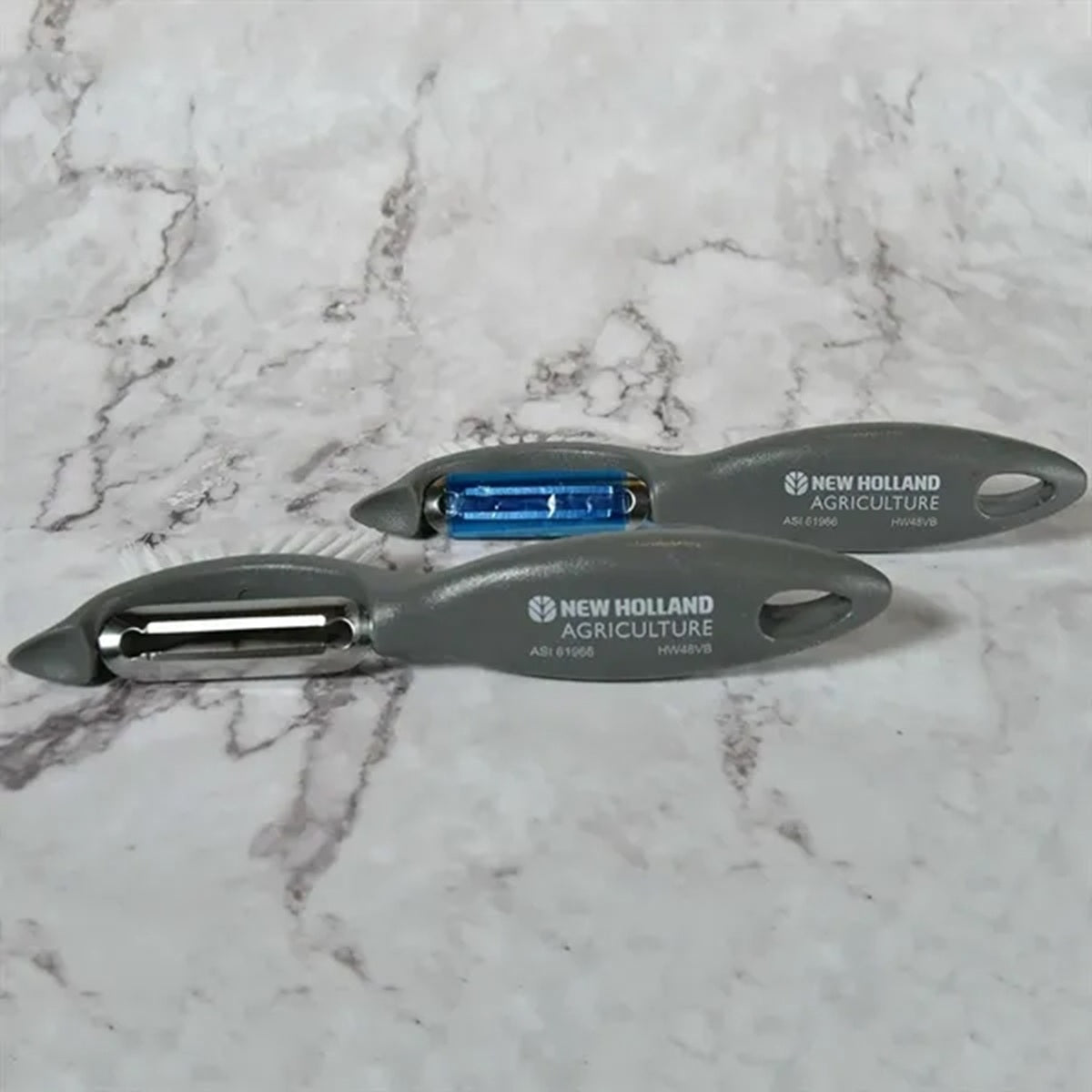 HUPSBY765 3 In 1 Veggie Brush Peeler