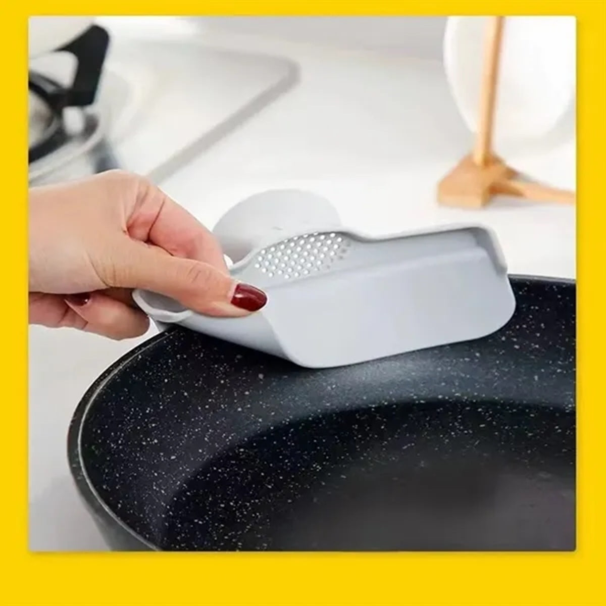 HUPSBY804 Silicone Funnel Pot Pour Drainer