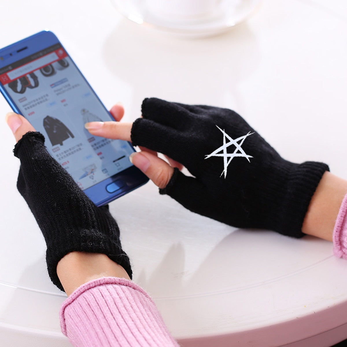HUPSTL307 Fingerless Knitted Gloves