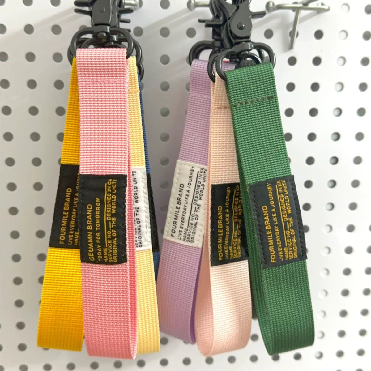 HUPSTL326 Key Chains With Landyard
