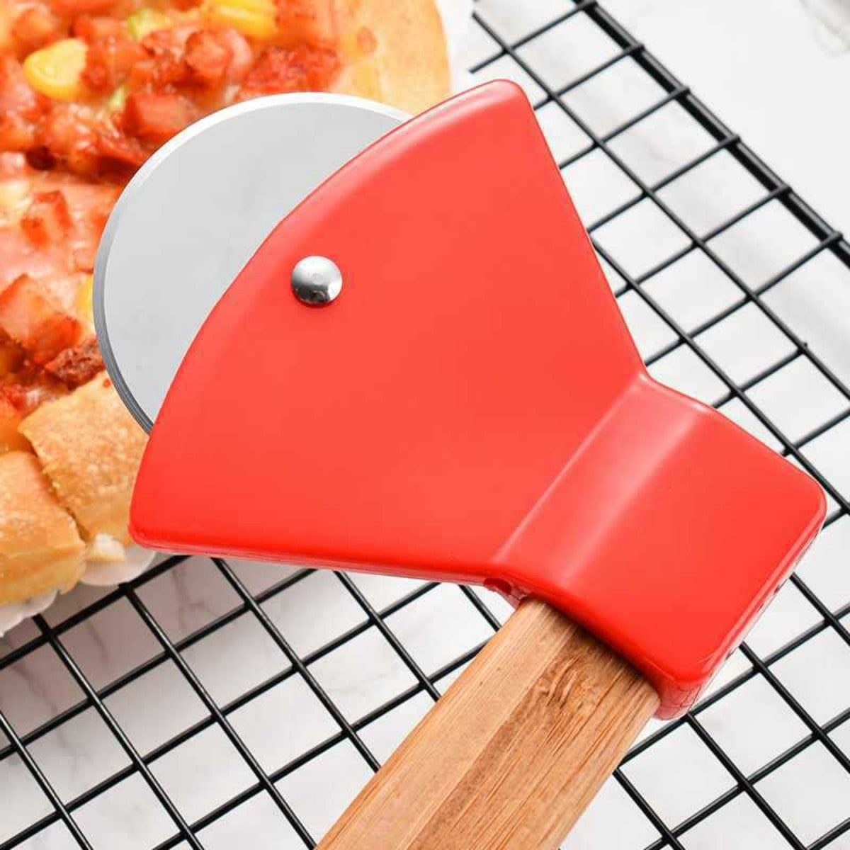 HUPSTL714 Axe Pizza Wheel Cutter