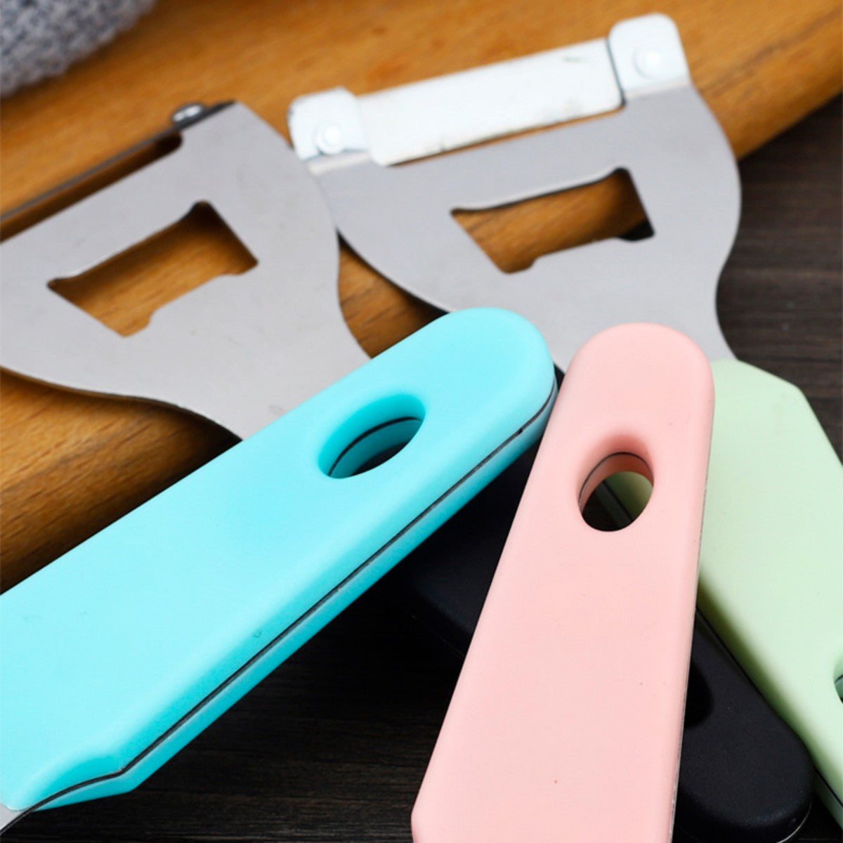 HUPSTL721 Peeler with Bottle Opener