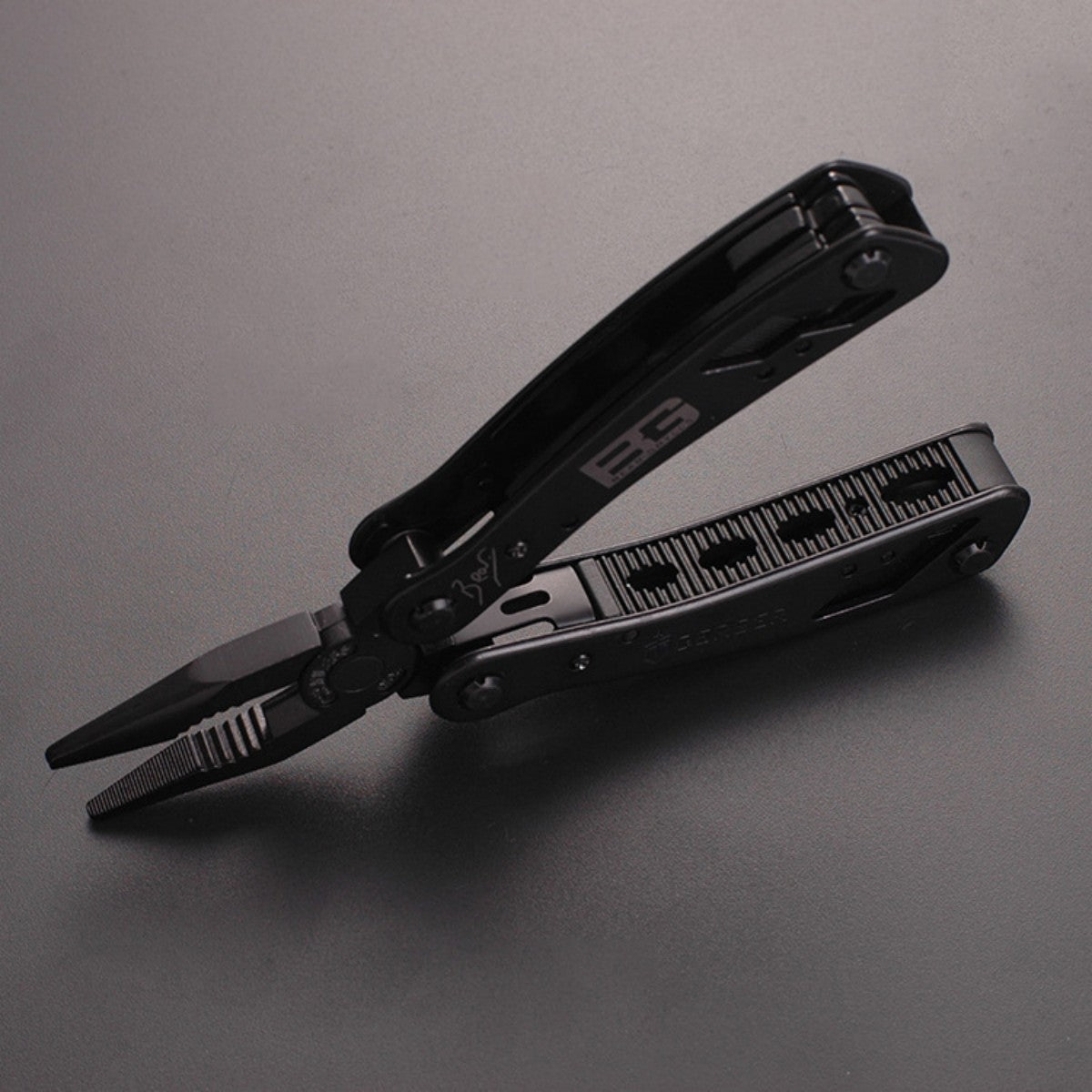 HUPSTL7267-in-1 Kitchen,Garden and Outdoor Multitool Pliers