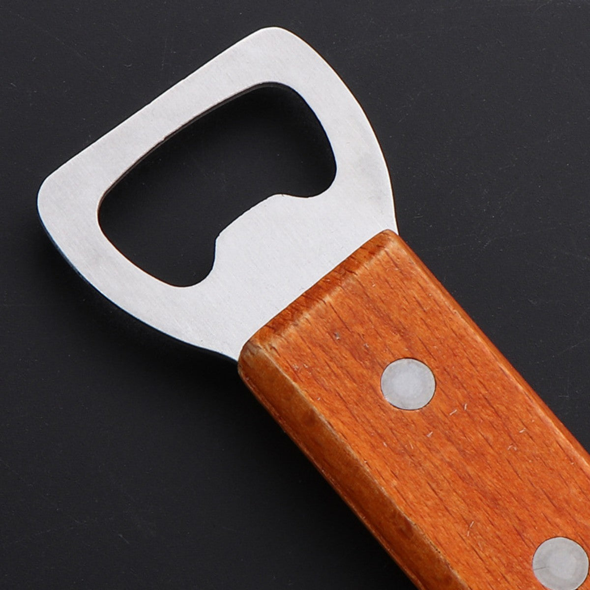 HUPSTL810 A versatile barbecue spatula tool for outdoor cooking