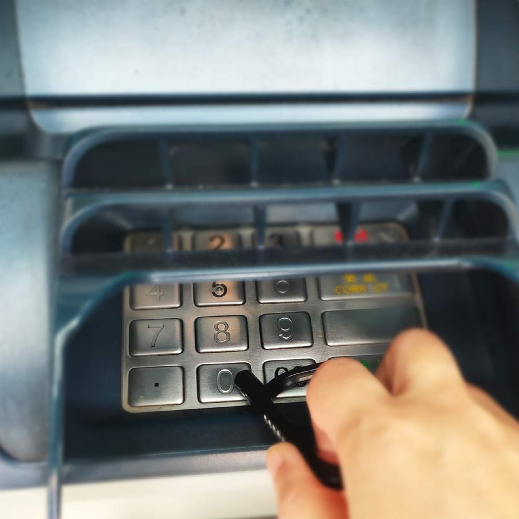 SUPSCH003 No Touch Door Opener Tool