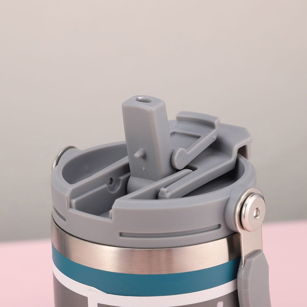 SUPSRC96 32 Oz. Stainless Steel Vacuum Insulated Mug with Straw and Carry Loop