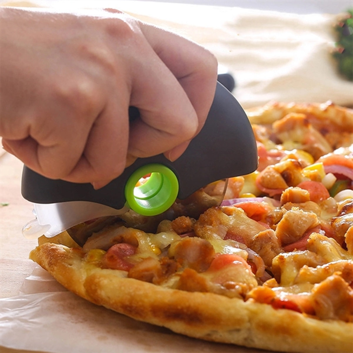 HUPSBY648 Round Pizza Cutter Wheel