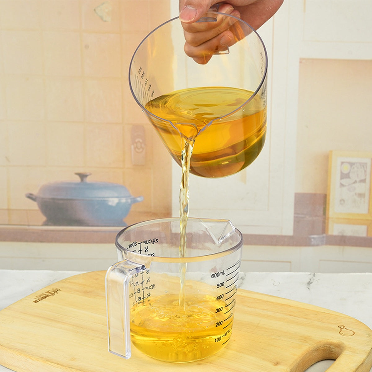 HUPSBY689 12 Oz. Clear Plastic Measuring Cup w/ Handle and Pour Spout