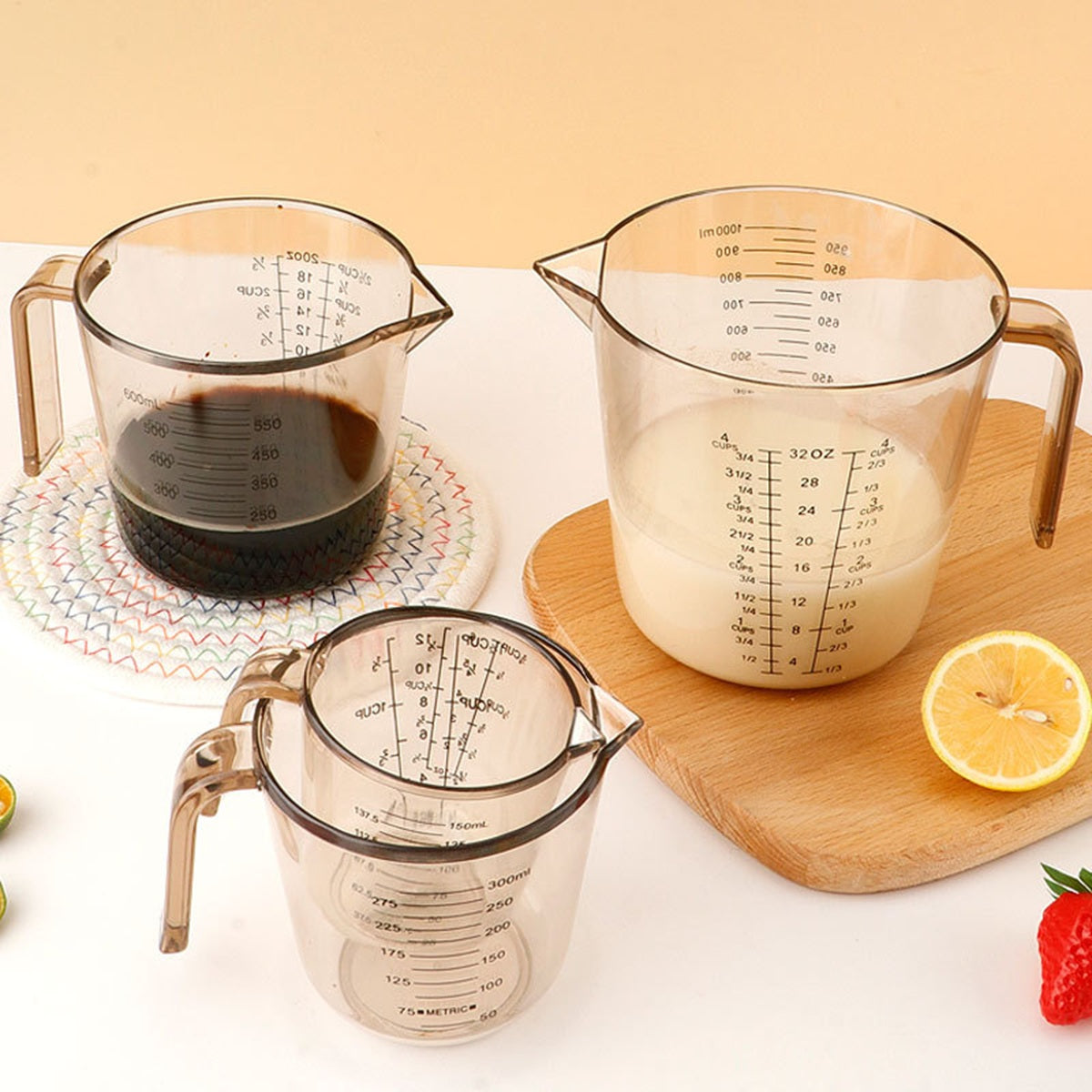 HUPSBY690 6 Oz. Clear Plastic Measuring Cup w/ Handle and Pour Spout