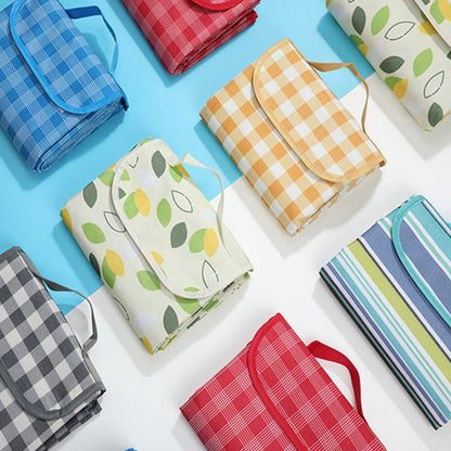 HUPSTL075 Roll-Up Picnic Blanket