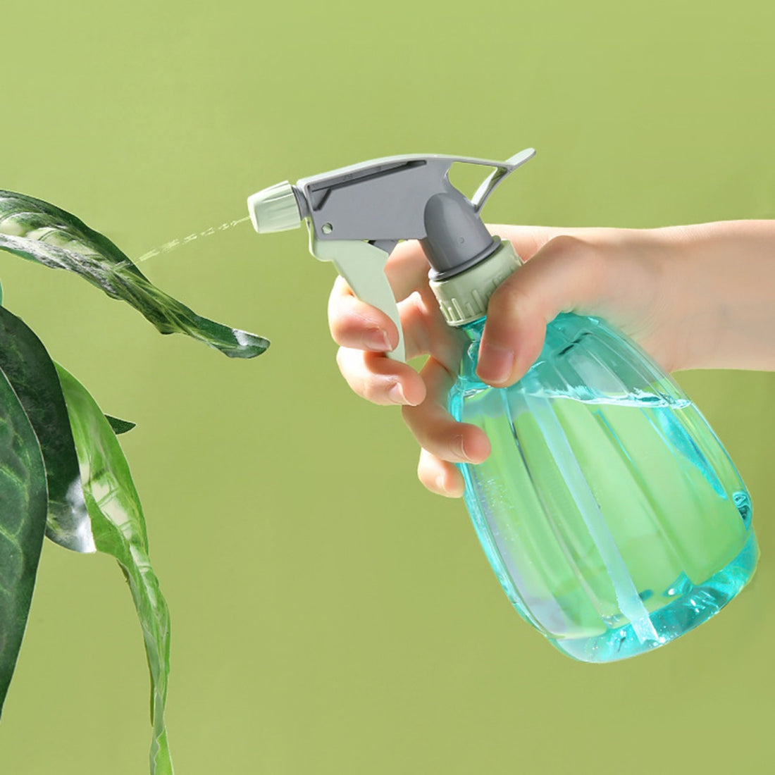 HUPSTL236 Plastic Watering Can