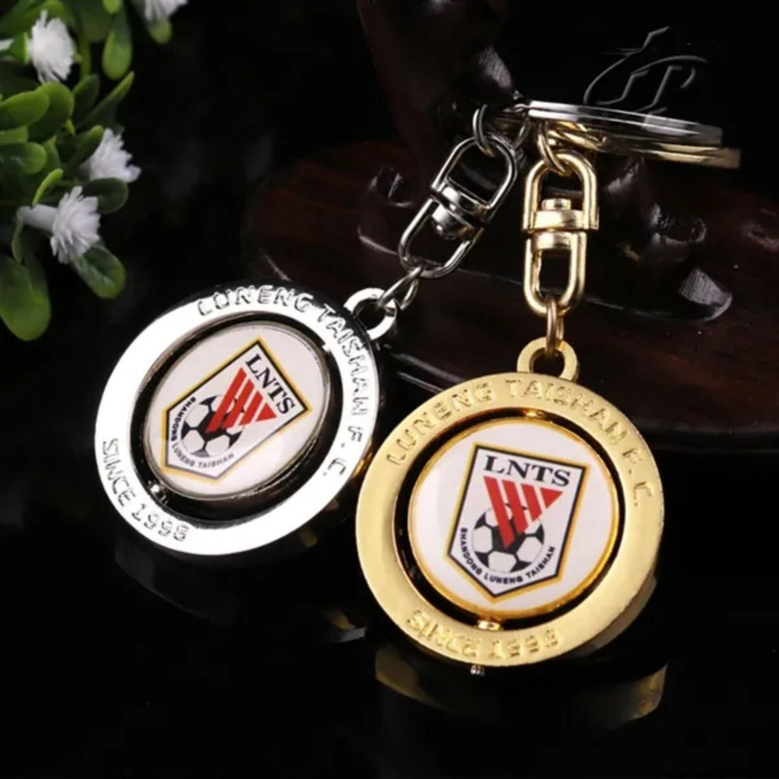 HUPSTL657Rotating Metal Keychain