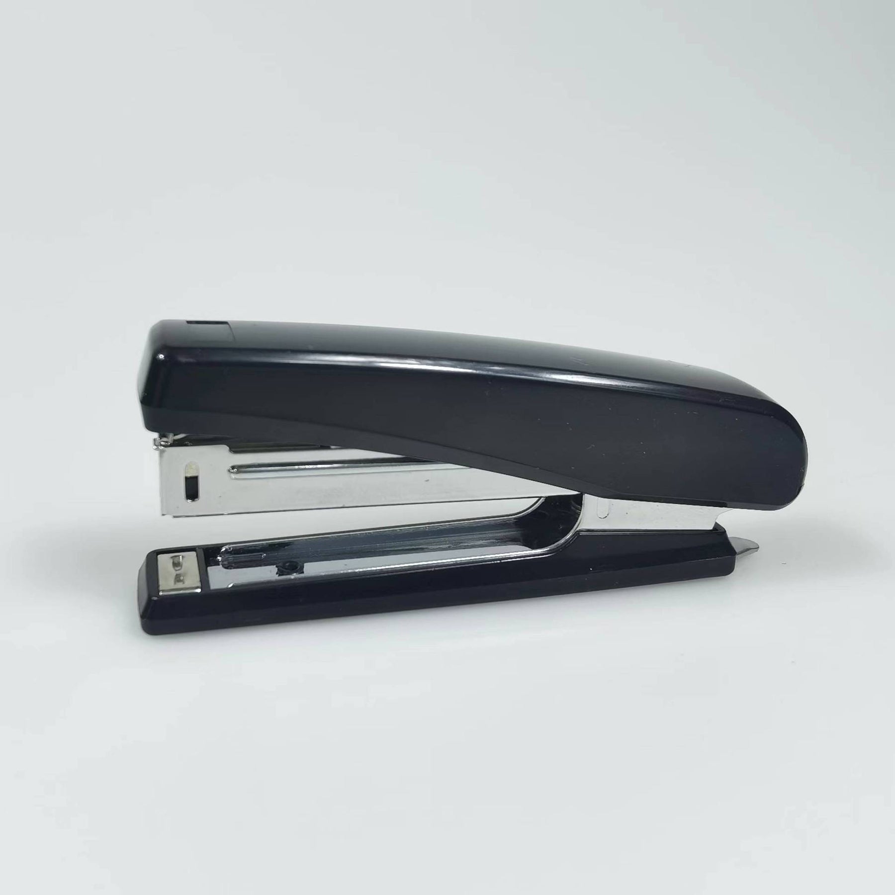 SUPSAW47 Office Desktop Staplers
