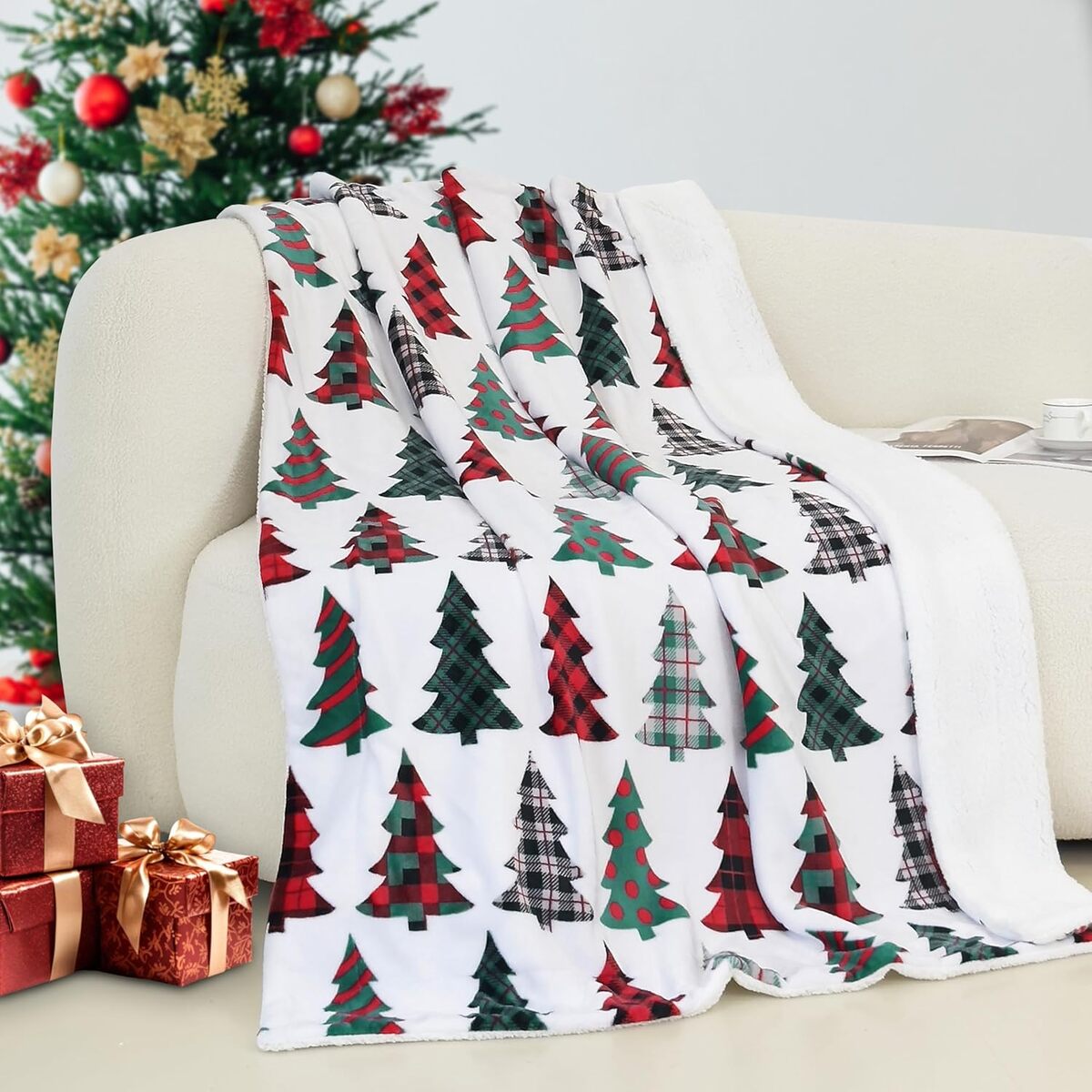 SUPSJY12  Christmas Hoodie Blanket