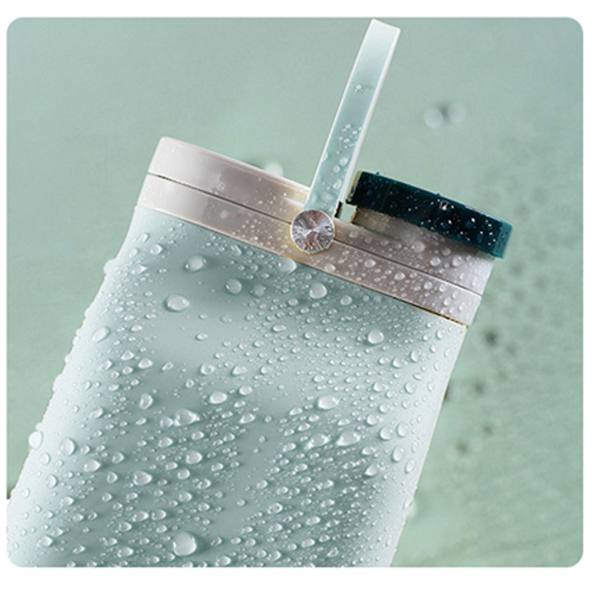SUPSRC91 19 oz. Silicone Folding Sport Bottle